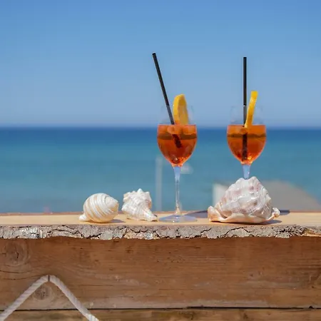 Del Sole 3* San Vincenzo